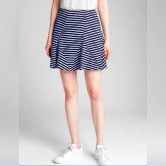 Gap Soft Ponte Skirt | Color Navy stripe | Size XL - Picture 1 of 8